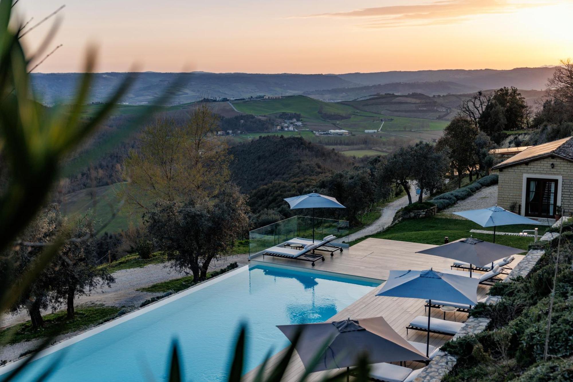 Antichi Casali Di Charme Hotel Орвието Екстериор снимка